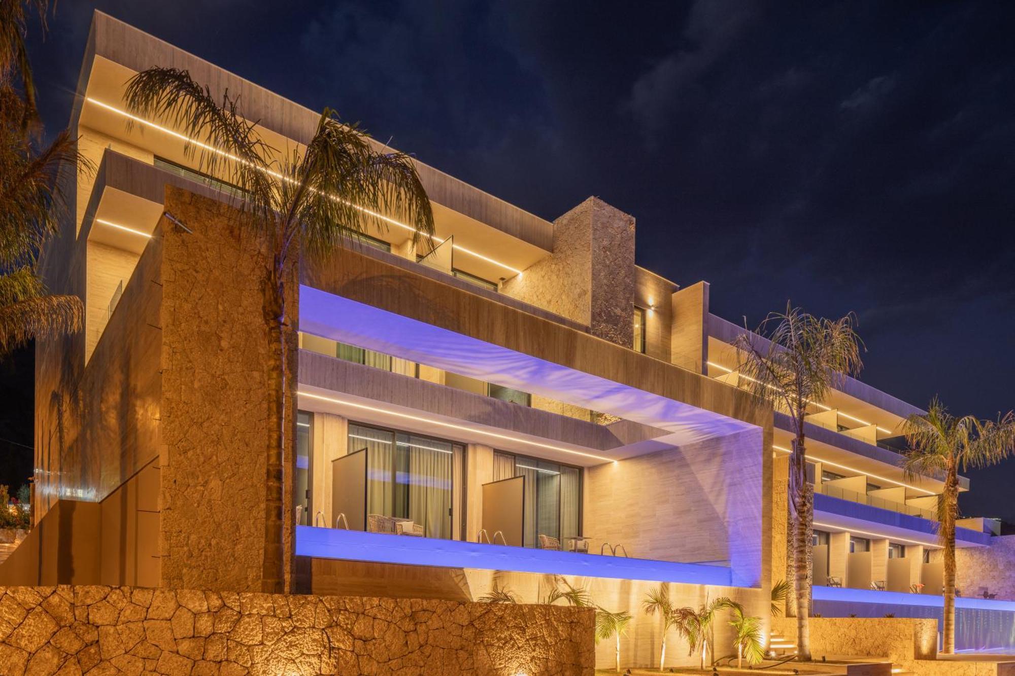 Beyond A Luxury Boutique Hotel Dhërmi Exterior foto
